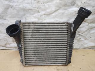 интеркулер Volkswagen Touareg 1 поколение [рестайлинг] 2008, 3.0 л., TDi, CAS, дизель, АКПП, черный, внедорожник 5 дв., полный привод, 7L6145804