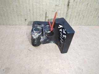 петля двери Volkswagen Touareg 1 поколение [рестайлинг] 2008, 3.0 л., TDi, CAS, дизель, АКПП, черный, внедорожник 5 дв., полный привод, 7L0833402B