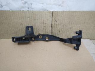 крепление ( кронштейн ) крыла Volkswagen Touareg 1 поколение [рестайлинг] 2008, 3.0 л., TDi, CAS, дизель, АКПП, черный, внедорожник 5 дв., полный привод, 7L0805733