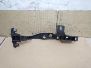 крепление ( кронштейн ) крыла Volkswagen Touareg 1 поколение [рестайлинг] 2008, 3.0 л., TDi, CAS, дизель, АКПП, черный, внедорожник 5 дв., полный привод, 7L0805734