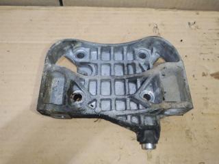 кронштейн генератора Volkswagen Touareg 1 поколение [рестайлинг] 2008, 3.0 л., TDi, CAS, дизель, АКПП, черный, внедорожник 5 дв., полный привод, 059903143P