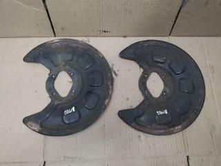 защитный кожух тормозного механизма Volkswagen Caddy 3 поколение [рестайлинг] 2012, 2.0 л., TDi, CFH, дизель, МКПП, белый, минивэн, передний привод, 2K0615609D