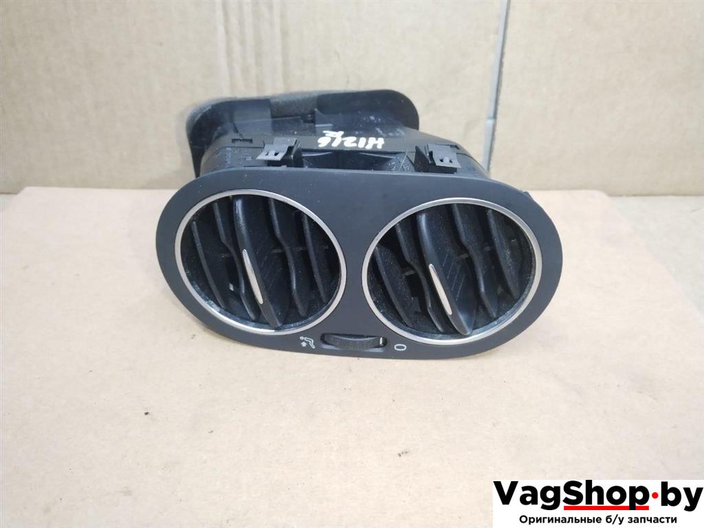 дефлектор обдува салона Volkswagen Golf Plus 2 поколение 2010, 1.6 л., TDi, CAY, дизель, МКПП, черный, хетчбэк 5 дв., передний привод, 5N0819704A - фото №1