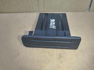 бардачок Volkswagen Golf Plus 2 поколение 2010, 1.6 л., TDi, CAY, дизель, МКПП, черный, хетчбэк 5 дв., передний привод, 5M0858373D