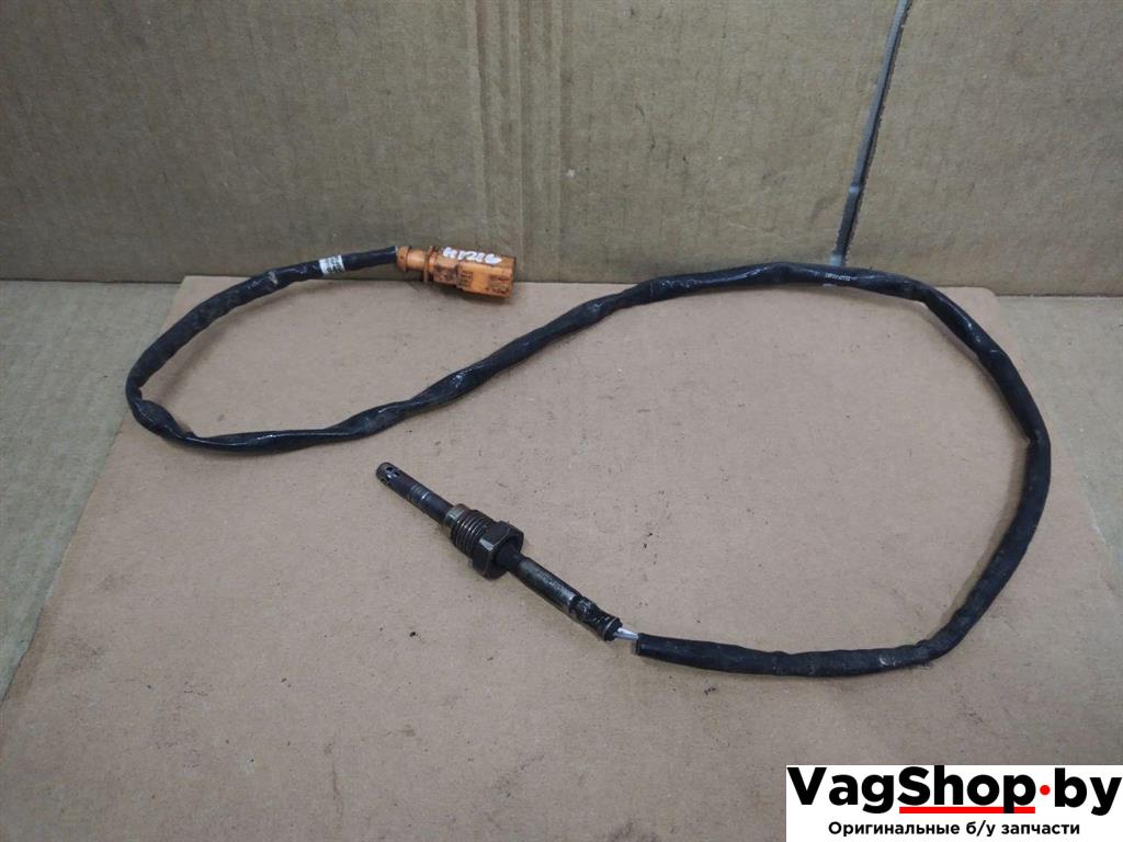 датчик давления (температуры) выхлопных газов Volkswagen Golf Plus 2 поколение 2010, 1.6 л., TDi, CAY, дизель, МКПП, черный, хетчбэк 5 дв., передний привод, 03L906088CC - фото №1