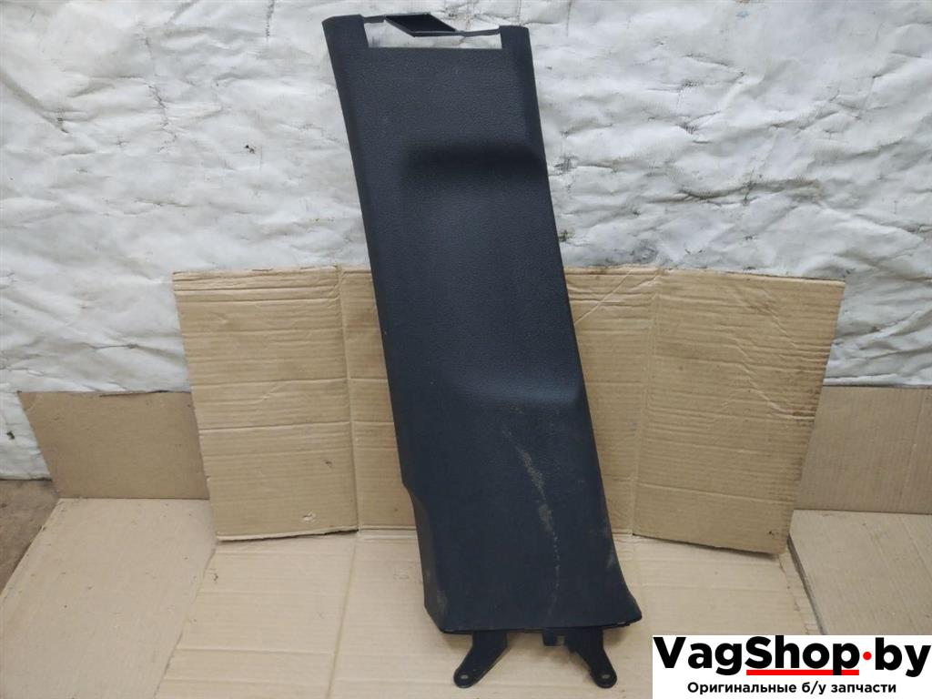 обшивка стойки центральной левой Volkswagen Golf Plus 2 поколение 2010, 1.6 л., TDi, CAY, дизель, МКПП, черный, хетчбэк 5 дв., передний привод, 5M0867297K - фото №1