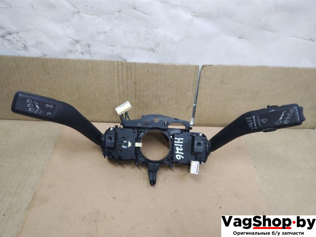 переключатель подрулевой (стрекоза) Volkswagen Golf Plus 2 поколение 2010, 1.6 л., TDi, CAY, дизель, МКПП, черный, хетчбэк 5 дв., передний привод, 5K0953507AS, 5K0953513L - фото №1