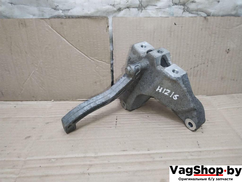 кронштейн КПП Volkswagen Golf Plus 2 поколение 2010, 1.6 л., TDi, CAY, дизель, МКПП, черный, хетчбэк 5 дв., передний привод, 1K0199359E, 1K0199117BM - фото №1