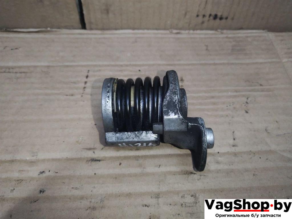 натяжитель Volkswagen Golf Plus 2 поколение 2010, 1.6 л., TDi, CAY, дизель, МКПП, черный, хетчбэк 5 дв., передний привод, 038903315AH - фото №1