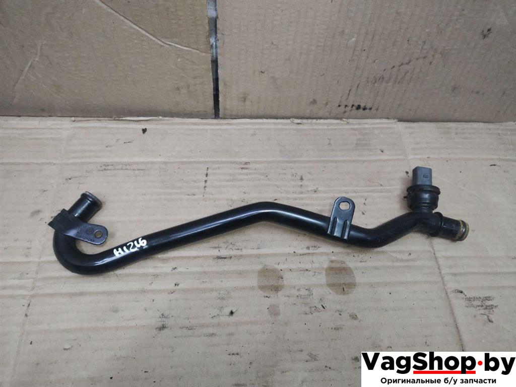 трубка охлаждающей жидкости Volkswagen Golf Plus 2 поколение 2010, 1.6 л., TDi, CAY, дизель, МКПП, черный, хетчбэк 5 дв., передний привод, 5N0121065 - фото №1