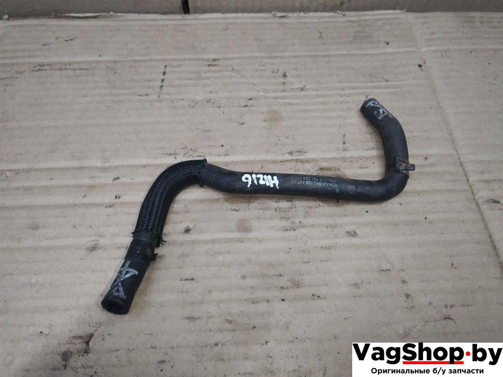 патрубок (трубопровод, шланг) Volkswagen Golf Plus 2 поколение 2010, 1.6 л., TDi, CAY, дизель, МКПП, черный, хетчбэк 5 дв., передний привод, 1K0122447GF, 1K0121064J - фото №1