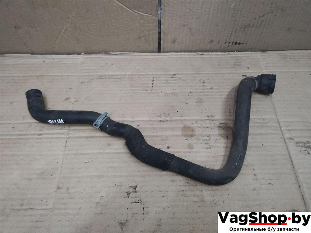 патрубок (трубопровод, шланг) Volkswagen Golf Plus 2 поколение 2010, 1.6 л., TDi, CAY, дизель, МКПП, черный, хетчбэк 5 дв., передний привод, 1K0122157JH, 7M0122291 - фото №1