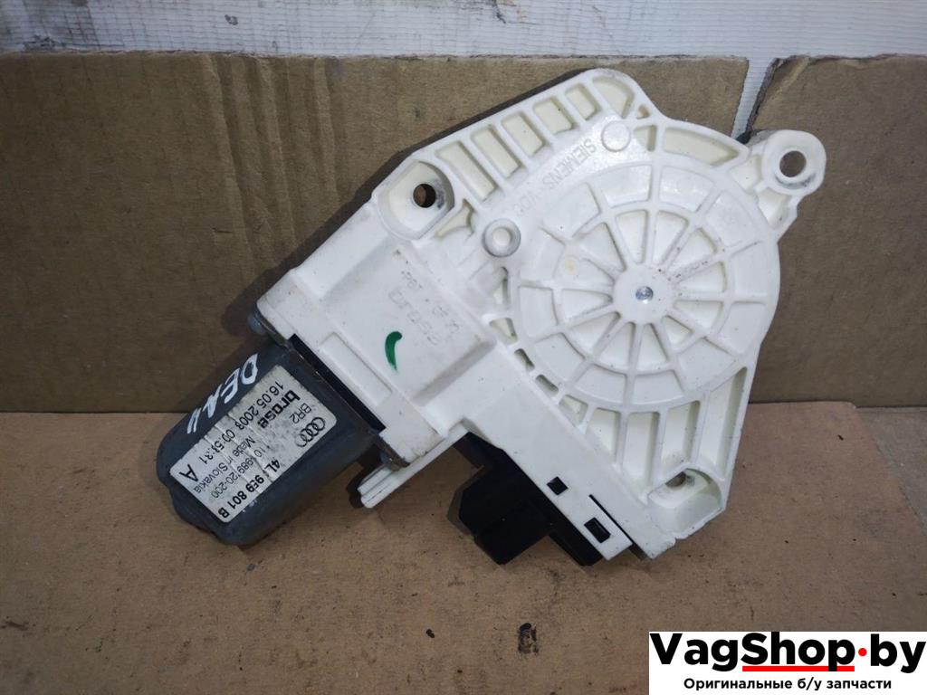 моторчик стеклоподъемника задний левый Audi Q7 4L 2008, 3.0 л., TDi, дизель, АКПП, черный, внедорожник 5 дв., полный привод, 4L0959801B - фото №1