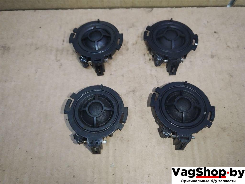 динамик высокочастотный (пищалка) Audi Q7 4L 2008, 3.0 л., TDi, дизель, АКПП, черный, внедорожник 5 дв., полный привод, 4F0035399A - фото №1