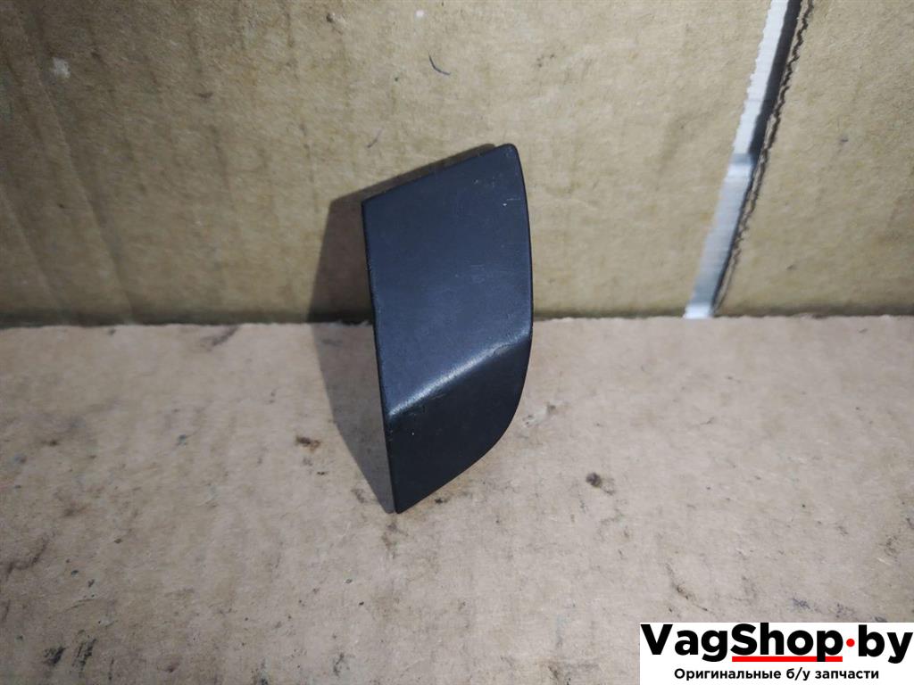 заглушка Audi Q7 4L 2008, 3.0 л., TDi, дизель, АКПП, черный, внедорожник 5 дв., полный привод, 4L0867443 - фото №1