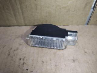 фонарь салона (плафон) Audi Q7 4L 2008, 3.0 л., TDi, дизель, АКПП, черный, внедорожник 5 дв., полный привод, 4B0947415A