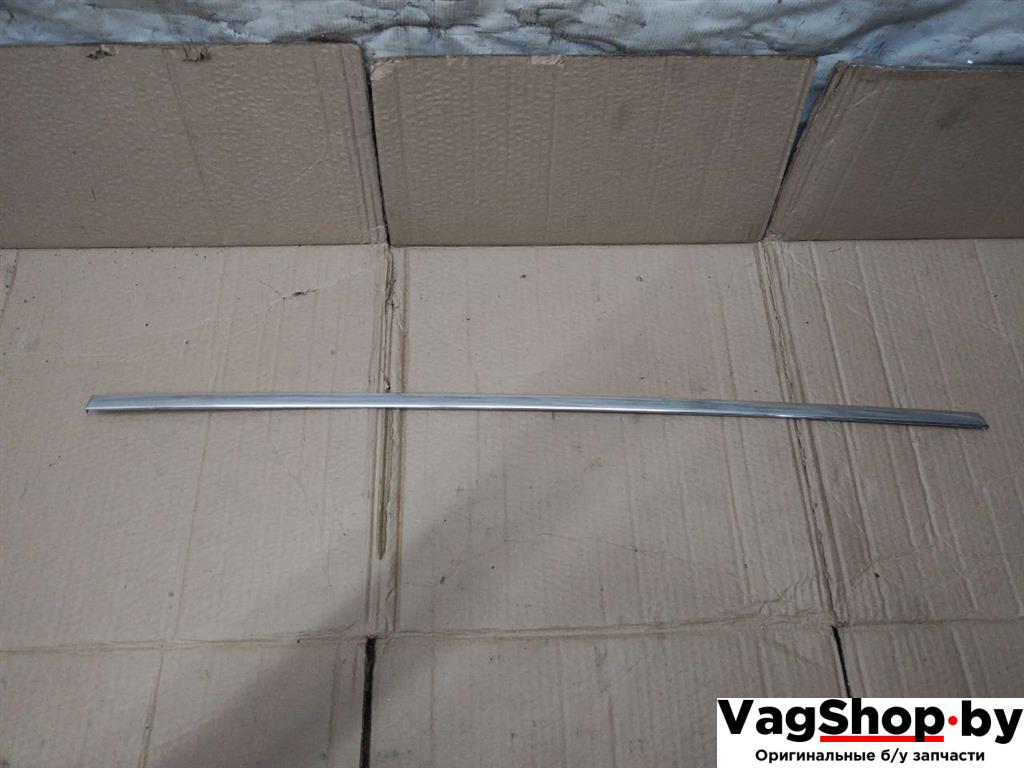 молдинг двери задней левой Audi Q7 4L 2008, 3.0 л., TDi, дизель, АКПП, черный, внедорожник 5 дв., полный привод, 4L0853815F - фото №1