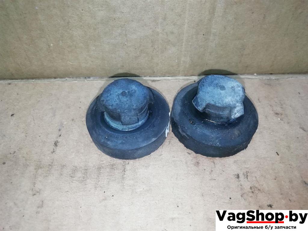 кронштейн радиатора Audi A6 4F/C6 2007, 3.0 л., TDi, ASB, дизель, АКПП, голубой, универсал, полный привод, 8D0121275 - фото №1