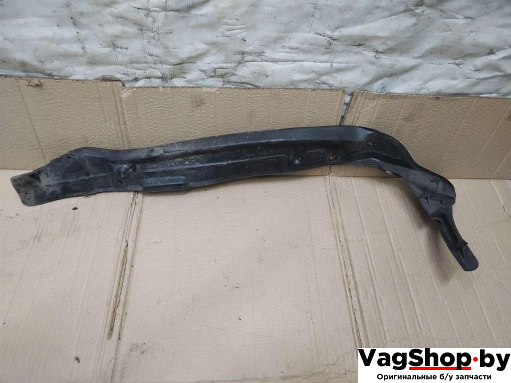 пыльник переднего крыла Audi Q7 4L 2008, 3.0 л., TDi, дизель, АКПП, черный, внедорожник 5 дв., полный привод, 4L0821112 - фото №1