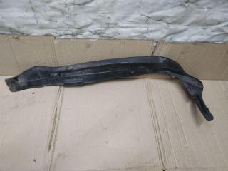 пыльник переднего крыла Audi Q7 4L 2008, 3.0 л., TDi, дизель, АКПП, черный, внедорожник 5 дв., полный привод, 4L0821112