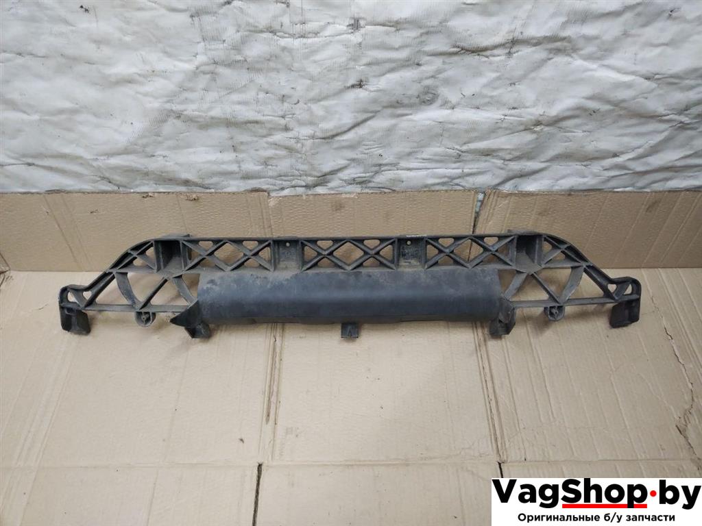 Крепление бампера заднего Audi Q7 4L 2008, 3.0 л., TDi, дизель, АКПП, черный, внедорожник 5 дв., полный привод, 4L0807329 - фото №1