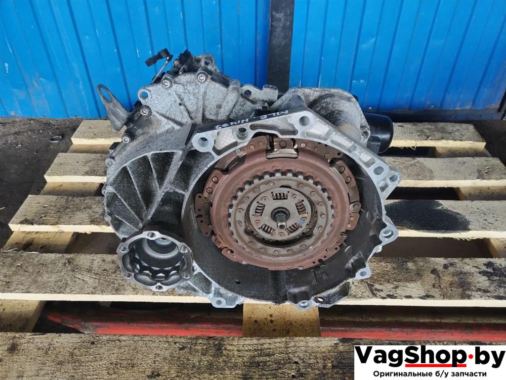 КПП автоматическая (АКПП) Volkswagen Golf Plus 2 поколение 2010, 1.6 л., TDi, CAY, дизель, АКПП, красный, хетчбэк 5 дв., передний привод, MLE - фото №1