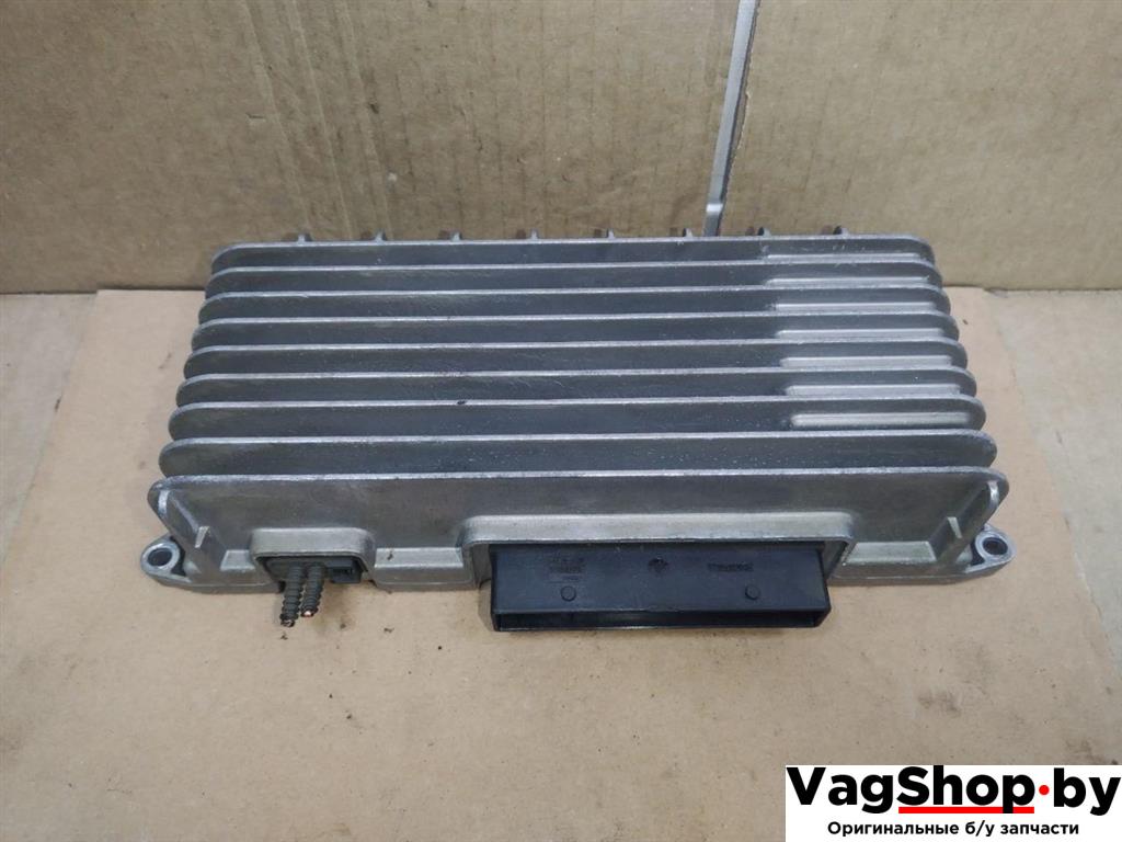 усилитель музыкальный Audi Q7 4L 2008, 3.0 л., TDi, дизель, АКПП, черный, внедорожник 5 дв., полный привод, 4L0910223K, 4L0035223C - фото №1