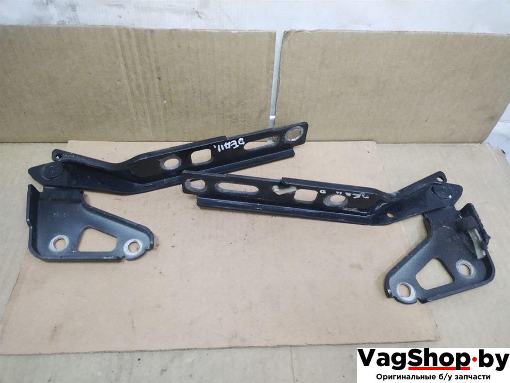 петля капота Audi Q7 4L 2008, 3.0 л., TDi, дизель, АКПП, черный, внедорожник 5 дв., полный привод, 4L0823301, 4L0823302 - фото №1