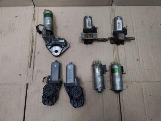 моторчик регулировки сиденья Audi Q7 4L 2008, 3.0 л., TDi, дизель, АКПП, черный, внедорожник 5 дв., полный привод