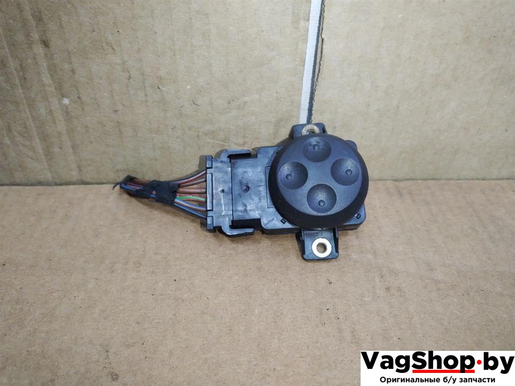 блок управления сиденьем Audi Q7 4L 2008, 3.0 л., TDi, дизель, АКПП, черный, внедорожник 5 дв., полный привод, 8E0959777B4PK - фото №1