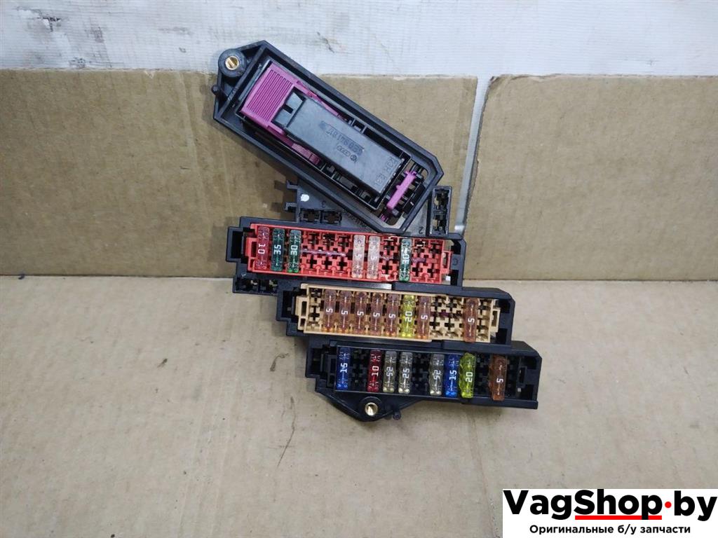 блок предохранителей Audi Q7 4L 2008, 3.0 л., TDi, дизель, АКПП, черный, внедорожник 5 дв., полный привод, 4L0971846 - фото №1