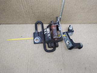 петля двери Audi Q7 4L 2008, 3.0 л., TDi, дизель, АКПП, черный, внедорожник 5 дв., полный привод, 8E0831411E