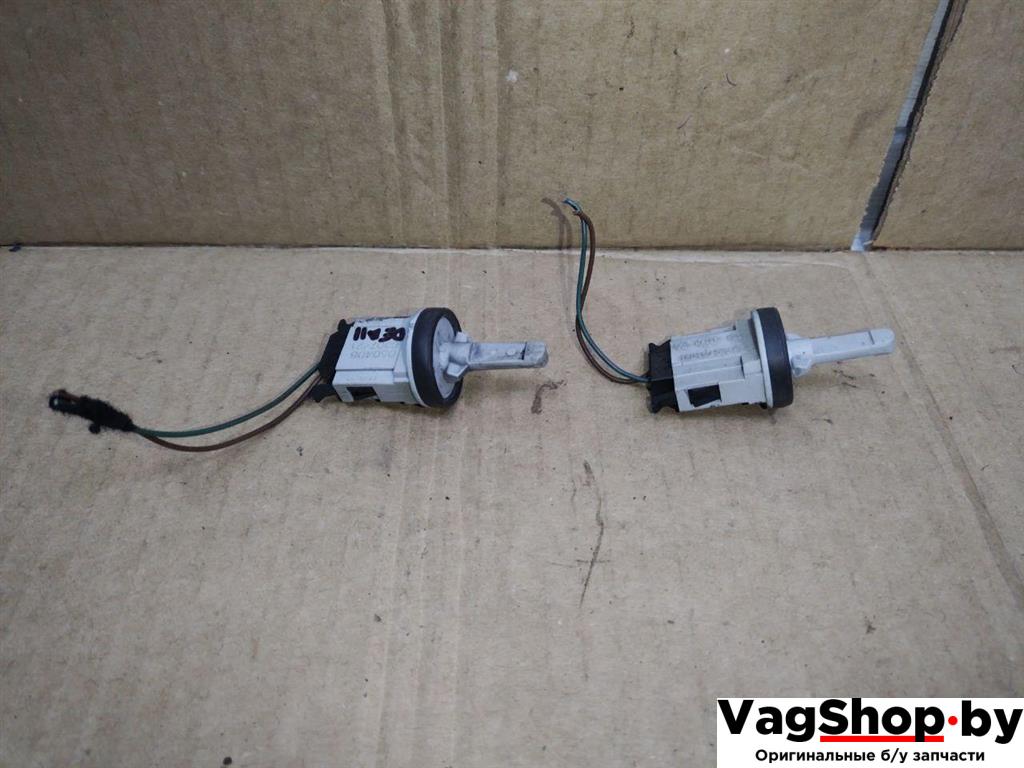 датчик температуры Audi Q7 4L 2008, 3.0 л., TDi, дизель, АКПП, черный, внедорожник 5 дв., полный привод, 1K0907543A - фото №1