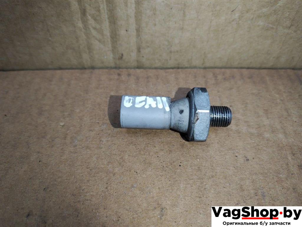 датчик давления масла Audi Q7 4L 2008, 3.0 л., TDi, дизель, АКПП, черный, внедорожник 5 дв., полный привод, 038919081G - фото №1