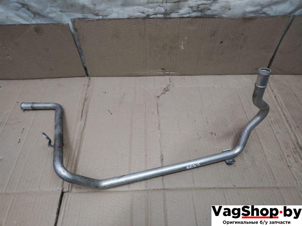 трубка охлаждающей жидкости Audi Q7 4L 2008, 3.0 л., TDi, дизель, АКПП, черный, внедорожник 5 дв., полный привод - фото №1