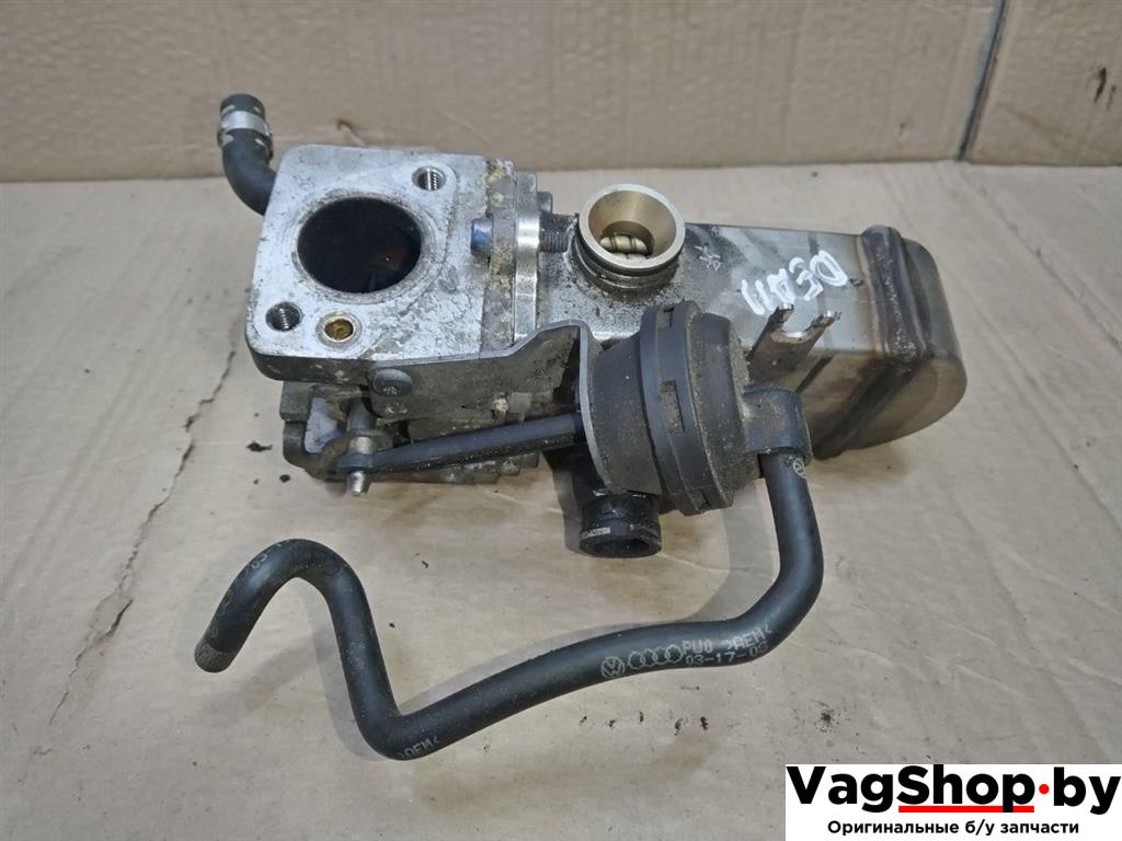 охладитель EGR / Радиатор EGR Audi Q7 4L 2008, 3.0 л., TDi, дизель, АКПП, черный, внедорожник 5 дв., полный привод, 059131515AH - фото №1