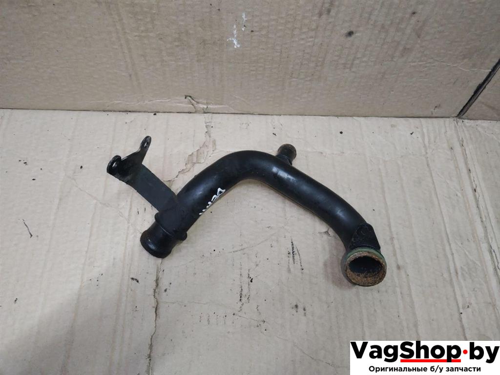 трубка охлаждающей жидкости Audi Q7 4L 2008, 3.0 л., TDi, дизель, АКПП, черный, внедорожник 5 дв., полный привод, 059121071BF - фото №1