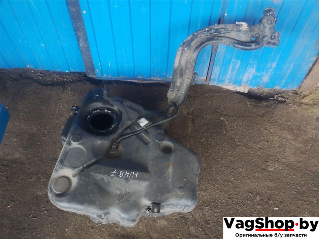 бак топливный Volkswagen Golf Plus 2 поколение 2010, 1.6 л., TDi, CAY, дизель, АКПП, красный, хетчбэк 5 дв., передний привод, 1K0201022GM, 1K0201138N, 1K0201085Q - фото №1