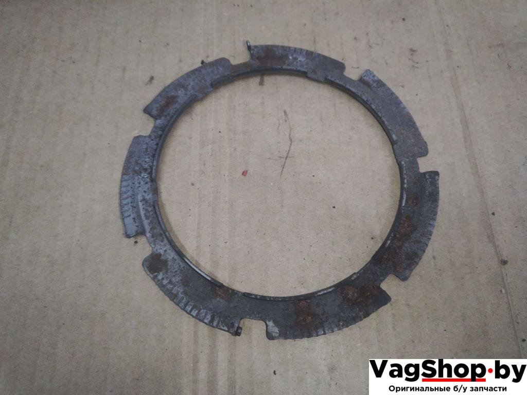 гайка топливного насоса Volkswagen Golf Plus 2 поколение 2010, 1.6 л., TDi, CAY, дизель, АКПП, красный, хетчбэк 5 дв., передний привод, 1K0201375 - фото №1