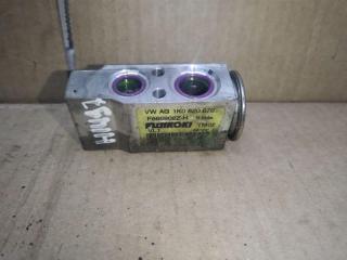 расширительный клапан кондиционера Volkswagen Golf Plus 2 поколение 2010, 1.6 л., TDi, CAY, дизель, АКПП, красный, хетчбэк 5 дв., передний привод, 1K0820679