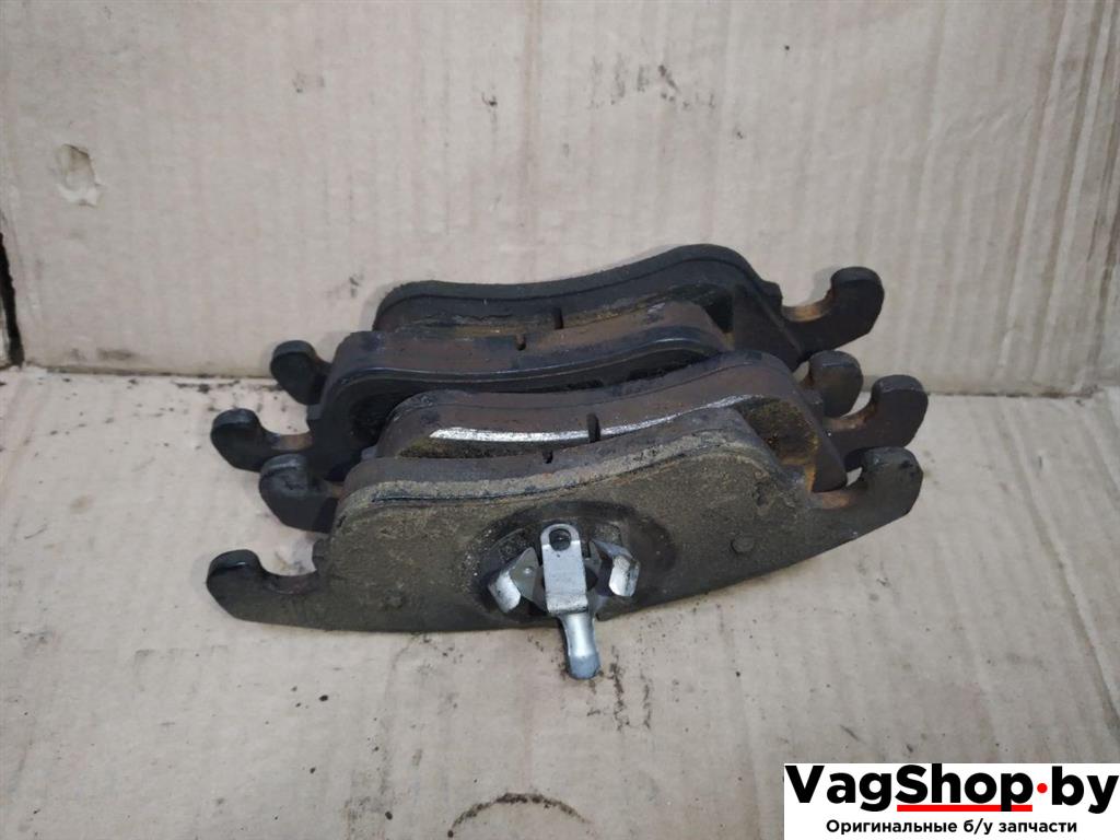 тормозные колодки Audi Q5 8R 2011, 3.0 л., TDi, CCW, дизель, АКПП, серый, внедорожник 5 дв., полный привод - фото №1