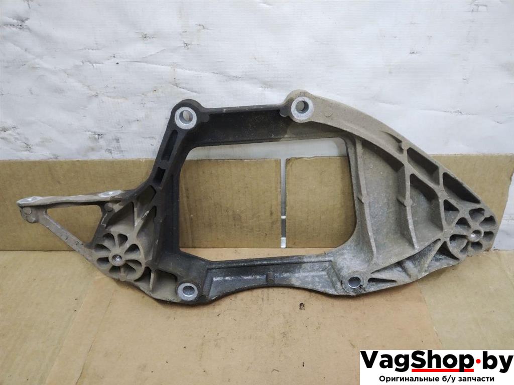 кронштейн редуктора Audi Q5 8R 2011, 3.0 л., TDi, CCW, дизель, АКПП, серый, внедорожник 5 дв., полный привод, 8K0599287G - фото №1