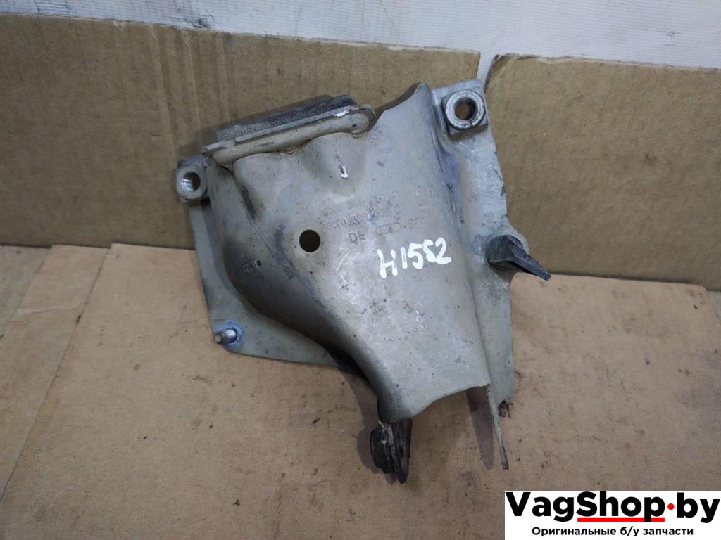 кронштейн двигателя Audi Q5 8R 2011, 3.0 л., TDi, CCW, дизель, АКПП, серый, внедорожник 5 дв., полный привод, 8K0399059A, 8K0399059C - фото №1