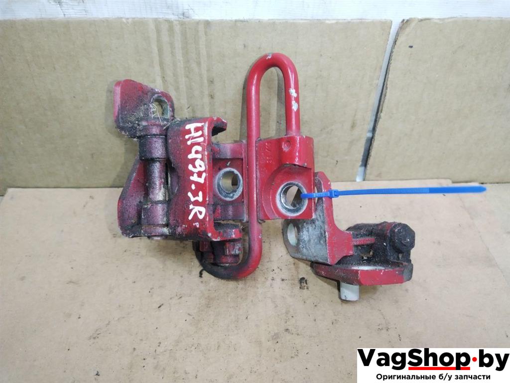 петля двери Volkswagen Golf Plus 2 поколение 2010, 1.6 л., TDi, CAY, дизель, АКПП, красный, хетчбэк 5 дв., передний привод, 1K9833402E, 1K4833412Q - фото №1