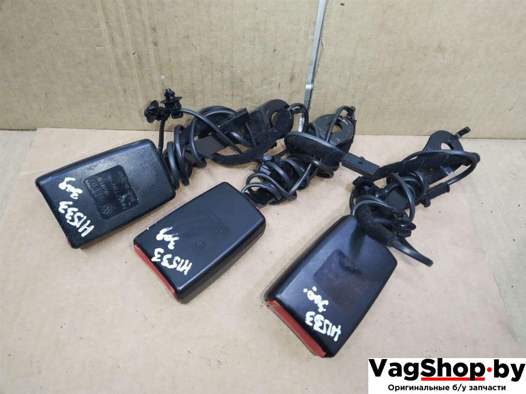 замок ремня безопасности Volkswagen Sharan 2 поколение 2011, 2.0 л., TDi, CFF, дизель, МКПП, черный, минивэн, передний привод, 7N0857739CQVZ - фото №1