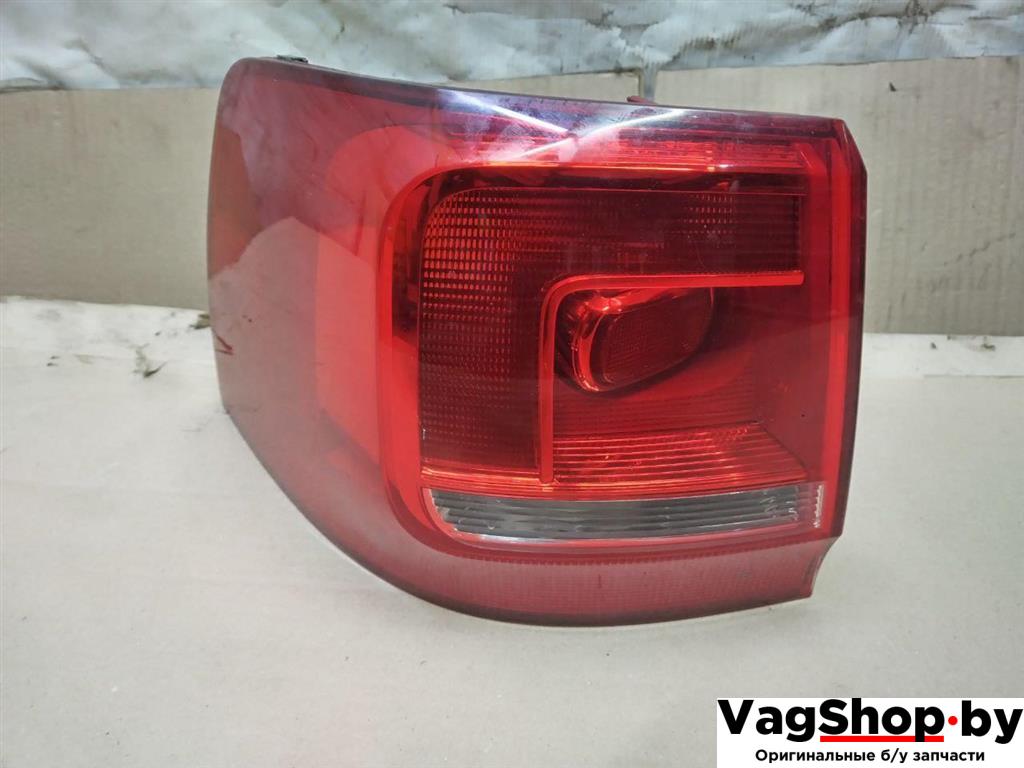 фонарь задний левый Volkswagen Sharan 2 поколение 2011, 2.0 л., TDi, CFF, дизель, МКПП, черный, минивэн, передний привод, 7N0945095G - фото №1