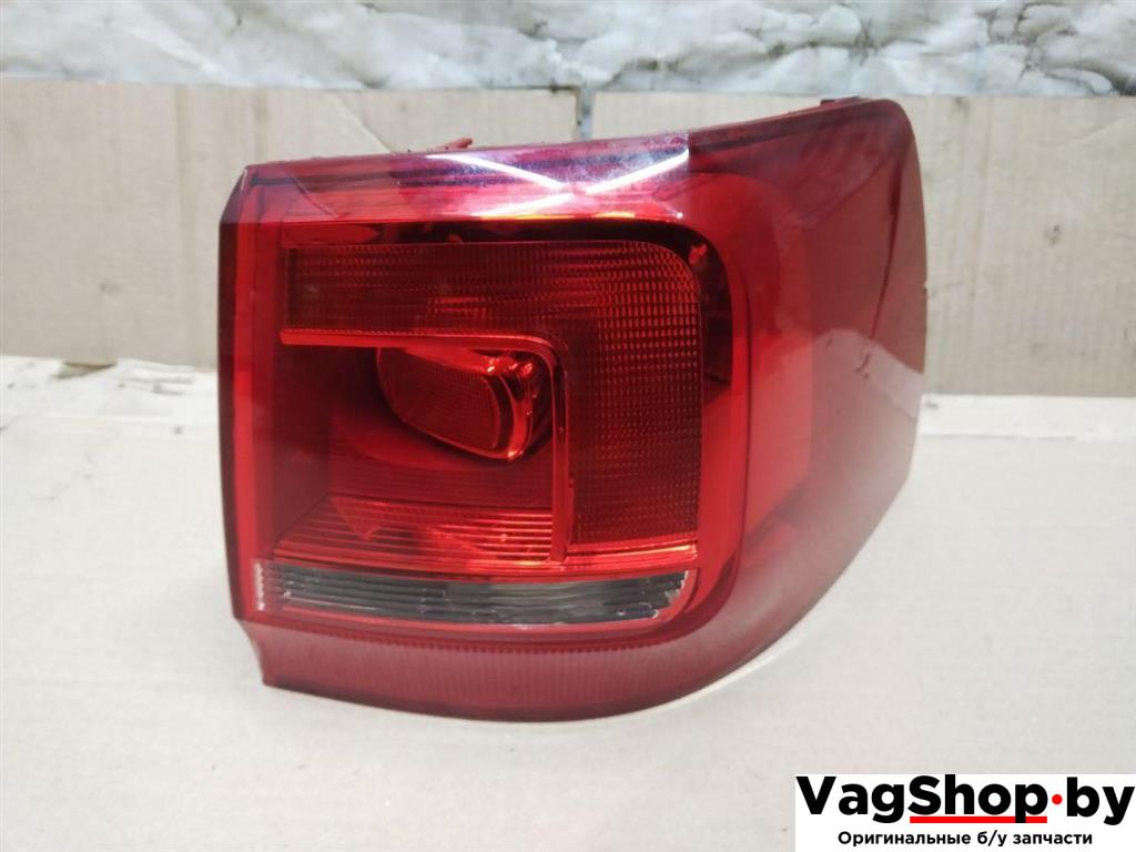 фонарь задний правый Volkswagen Sharan 2 поколение 2011, 2.0 л., TDi, CFF, дизель, МКПП, черный, минивэн, передний привод, 7N0945096G - фото №1