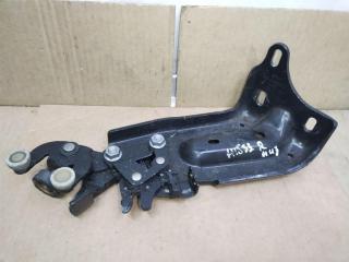 ролик двери сдвижной Volkswagen Sharan 2 поколение 2011, 2.0 л., TDi, CFF, дизель, МКПП, черный, минивэн, передний привод, 7N0843398E, 7N0843398D