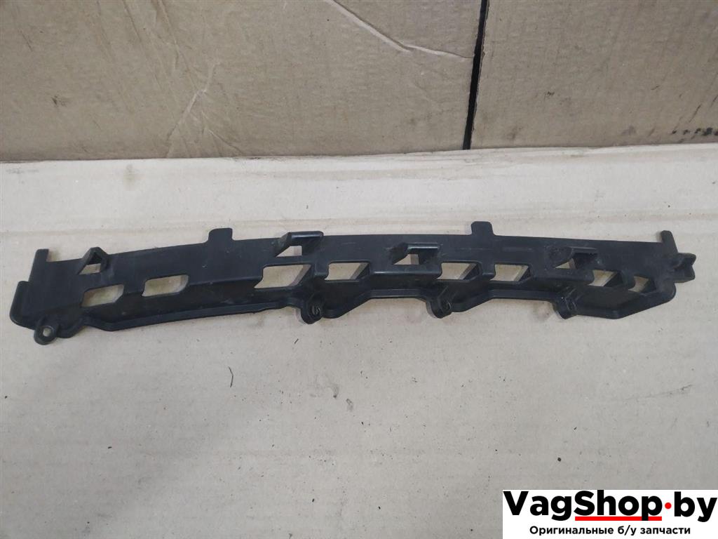 крепление фары правой Volkswagen Sharan 2 поколение 2011, 2.0 л., TDi, CFF, дизель, МКПП, черный, минивэн, передний привод, 1305553008 - фото №1