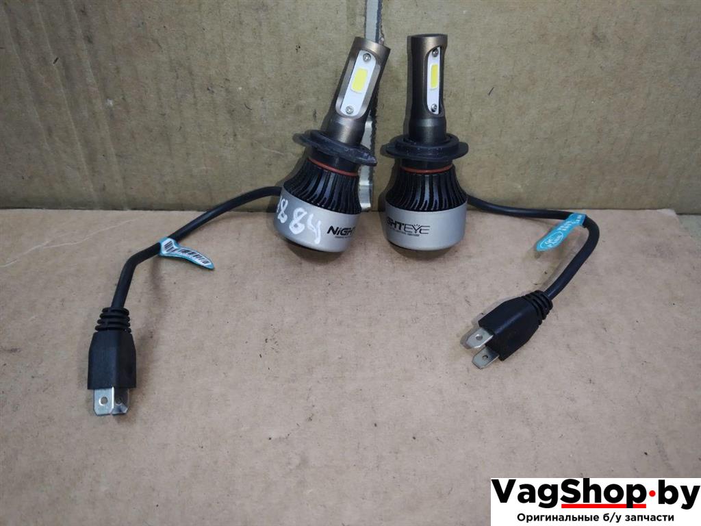 лампочка Audi A6 4F/C6 2007, 3.0 л., TDi, ASB, дизель, АКПП, голубой, универсал, полный привод - фото №1